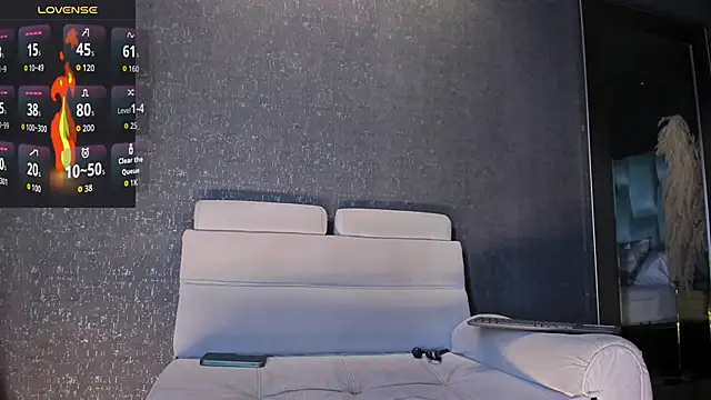 Snapshot of MarkWalker__ chatting on November 15, 2025, 10:01 am MarkWalker online show from November 15, 2025, 10:01 am