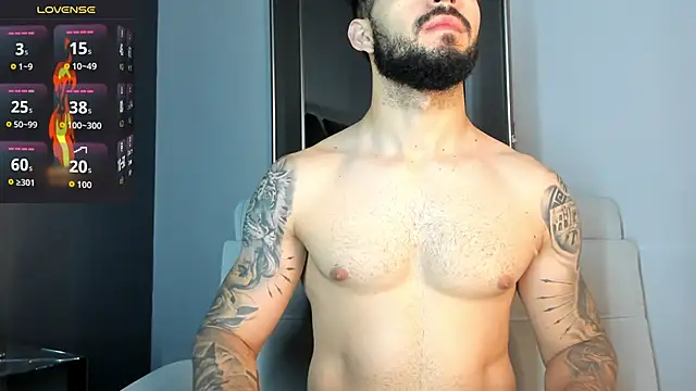 Snapshot of MarkWalker__ chatting on November 19, 2025, 10:04 am MarkWalker online show from November 19, 2025, 10:04 am