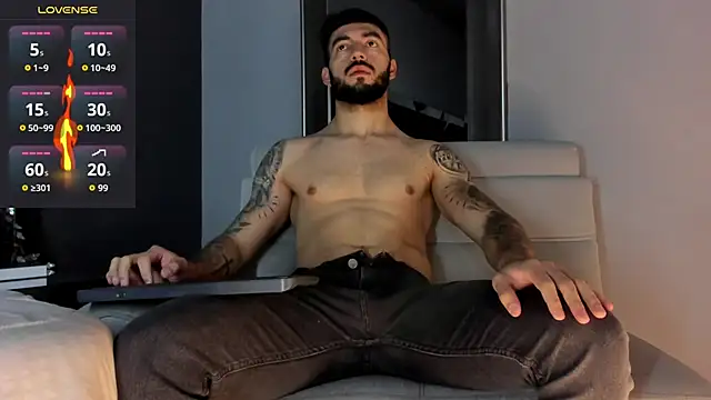 Snapshot of MarkWalker__ chatting on December 21, 2025, 10:22 am MarkWalker online show from December 21, 2025, 10:22 am