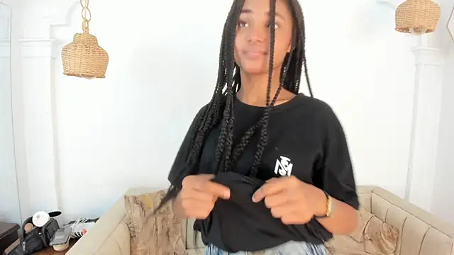 kristyl paez online show from October 3, 2025, 7:00 pm