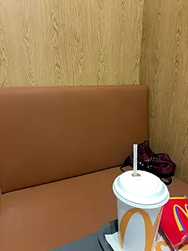 CherryAuroraa online show from November 21, 2025, 9:02 pm