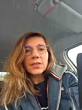 Snapshot of Lina_lou4 chatting on September 25, 2025, 3:27 pm Lina lou4 online show from September 25, 2025, 3:27 pm