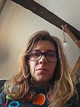 Lina lou4 online show from February 23, 2026, 2:03 pm