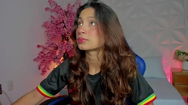 cora 22 online show from April 8, 2026, 12:49 pm