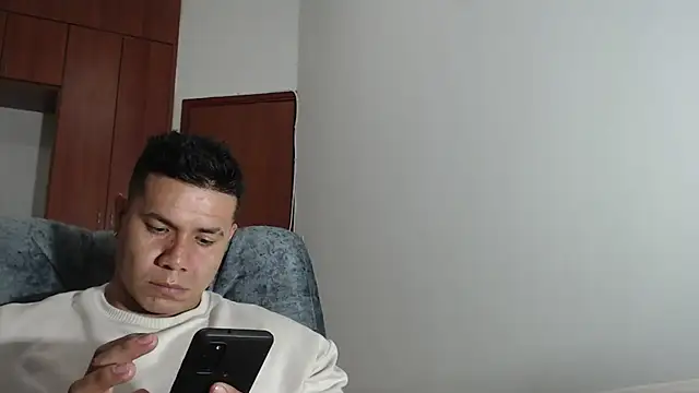 alessandromancini92 online show from November 7, 2025, 1:49 am