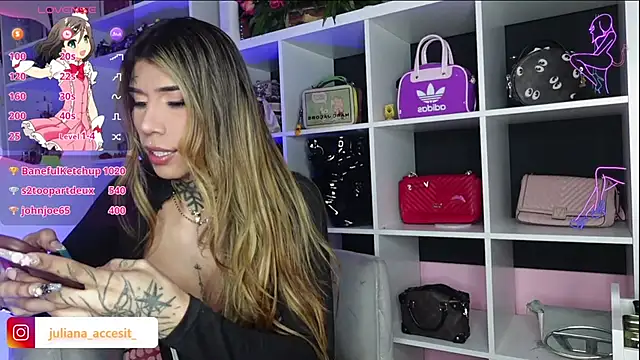 Snapshot of caroline_cossei chatting on February 15, 2025, 2:22 pm caroline cossei online show from February 15, 2025, 2:22 pm