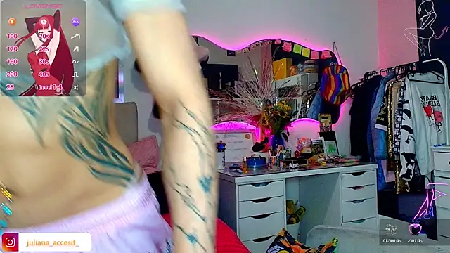 caroline cossei online show from March 11, 2026, 12:33 pm