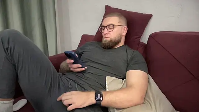 Bear bear  online show from February 2, 2025, 3:17 pm