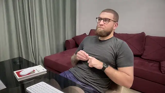 Bear bear  online show from March 9, 2025, 5:28 pm