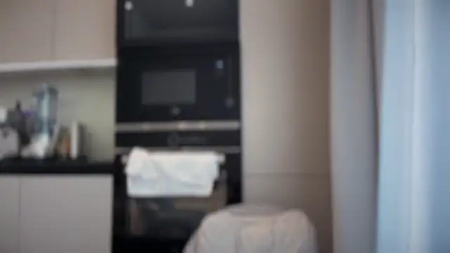 Bear bear  online show from April 18, 2026, 9:13 am