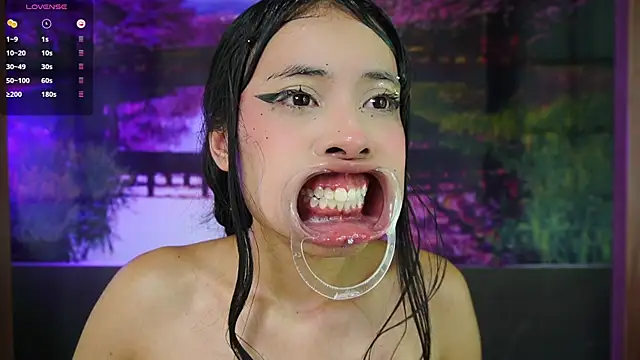 Snapshot of miss__maria chatting on January 17, 2025, 5:32 am miss maria online show from January 17, 2025, 5:32 am