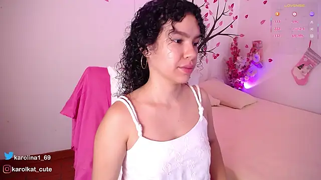 Karolina 1 online show from January 18, 2026, 2:54 pm