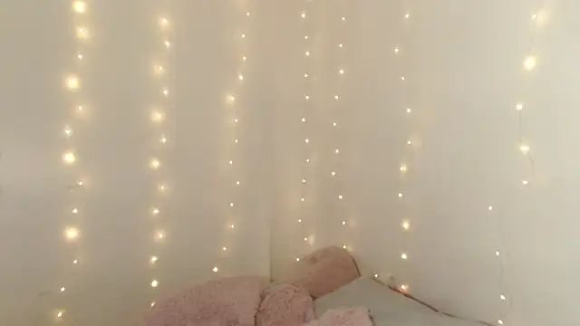 SweetSofty online show from September 26, 2025, 10:03 pm