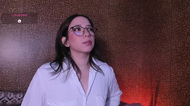 Apartment28 online show from May 26, 2026, 2:07 am