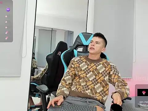 Snapshot of Daddyrich4u chatting on November 13, 2025, 11:36 pm Daddyrich4u online show from November 13, 2025, 11:36 pm