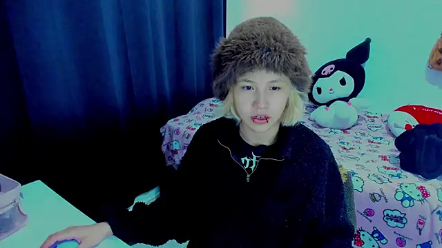 Akane-Mou online show from March 5, 2026, 7:43 pm