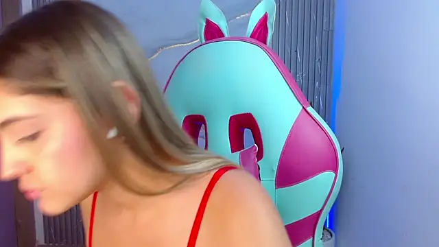 Snapshot of sofia_henaok chatting on March 18, 2025, 11:09 pm sofia henaok online show from March 18, 2025, 11:09 pm