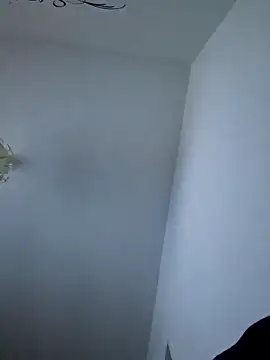 cuci45 online show from March 4, 2026, 9:43 pm