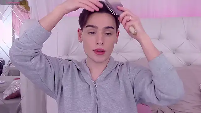 RobbyCharming online show from February 3, 2025, 2:03 am