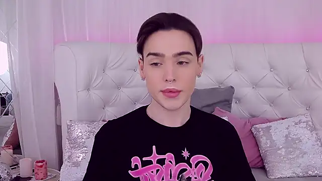 RobbyCharming online show from February 8, 2025, 7:38 pm