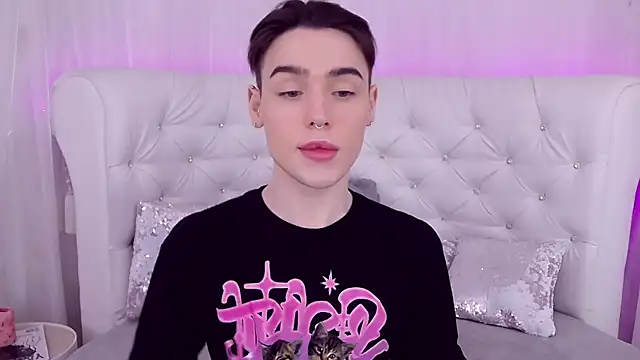 RobbyCharming online show from March 9, 2025, 7:48 pm