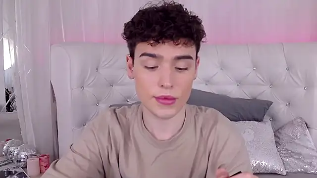 RobbyCharming online show from October 6, 2025, 3:48 am