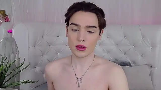 RobbyCharming online show from April 19, 2026, 4:34 am