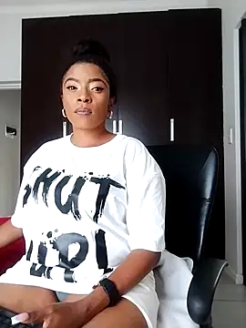 Lalakin90 online show from March 6, 2025, 2:18 pm