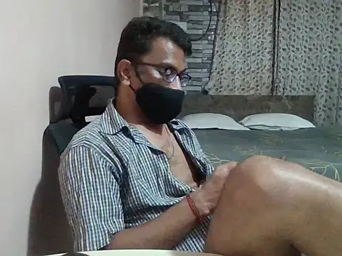 sexx4 online show from April 16, 2026, 9:15 pm