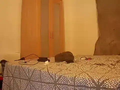 Snapshot of uk-bobbie-uk chatting on January 4, 2025, 5:47 pm uk-bobbie-uk online show from January 4, 2025, 5:47 pm