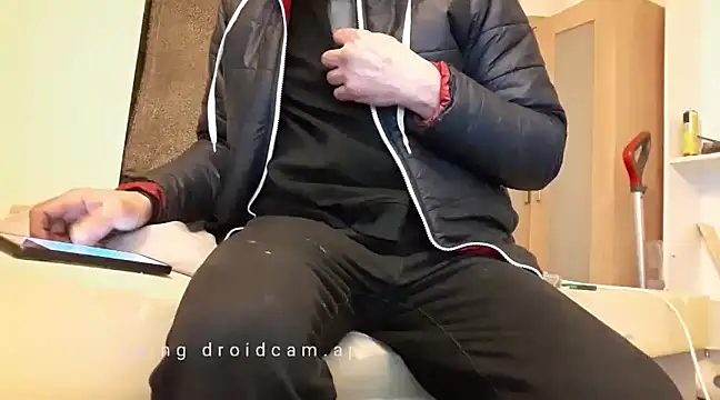 Snapshot of uk-bobbie-uk chatting on February 7, 2025, 10:20 pm uk-bobbie-uk online show from February 7, 2025, 10:20 pm