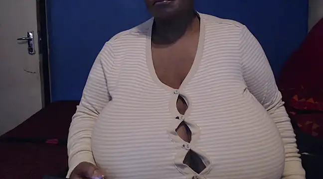 CUTEFIRMMELONSS online show from March 8, 2025, 5:28 am