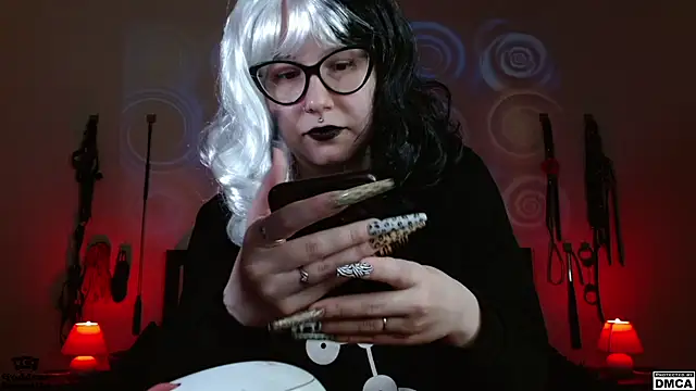 Amanita  Pantherina online show from December 5, 2024, 10:44 am