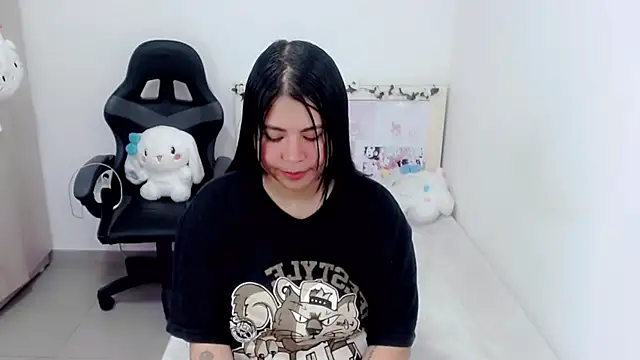 Snapshot of Youlittlepervertt_ chatting on December 26, 2024, 9:22 am Youlittlepervertt  online show from December 26, 2024, 9:22 am