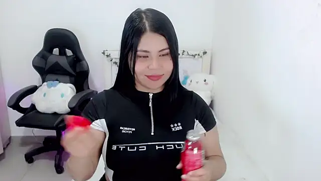 Snapshot of Youlittlepervertt_ chatting on January 23, 2025, 10:01 am Youlittlepervertt  online show from January 23, 2025, 10:01 am