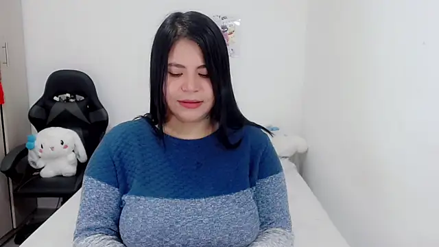 Snapshot of Youlittlepervertt_ chatting on February 8, 2025, 4:25 am Youlittlepervertt  online show from February 8, 2025, 4:25 am