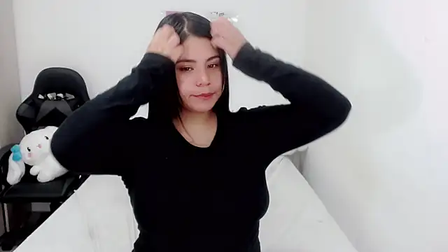 Snapshot of Youlittlepervertt_ chatting on February 8, 2025, 6:22 pm Youlittlepervertt  online show from February 8, 2025, 6:22 pm