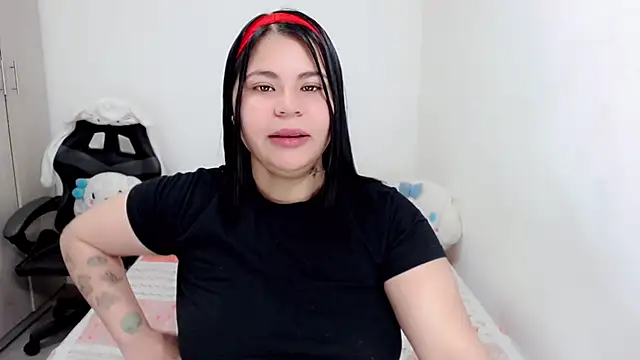 Snapshot of Youlittlepervertt_ chatting on September 13, 2025, 7:46 pm Youlittlepervertt  online show from September 13, 2025, 7:46 pm