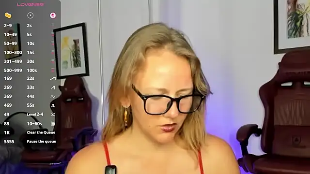 jasminedaze888 online show from April 3, 2026, 9:02 pm