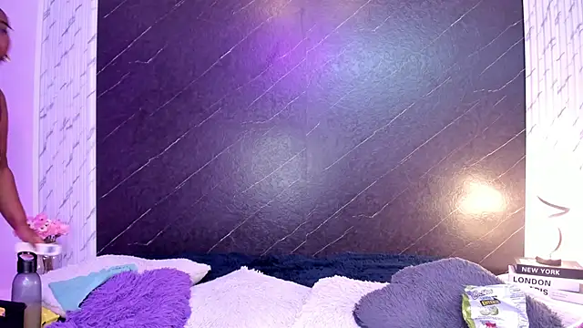 Darnellqueen online show from October 6, 2025, 3:59 am