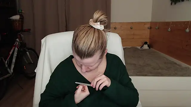 Exponent 5 online show from December 3, 2024, 8:50 pm