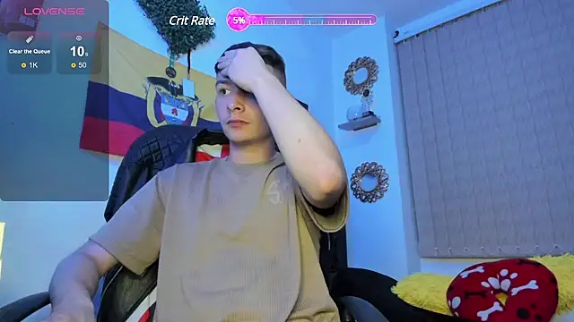 Snapshot of Christ_Miller3 chatting on December 8, 2024, 3:53 am Christ Miller3 online show from December 8, 2024, 3:53 am