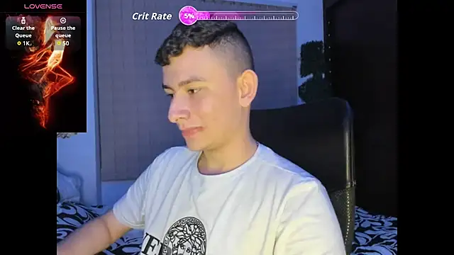 Snapshot of Christ_Miller3 chatting on October 13, 2025, 2:55 am Christ Miller3 online show from October 13, 2025, 2:55 am