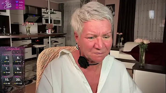 roxana brooks online show from March 6, 2025, 7:43 pm