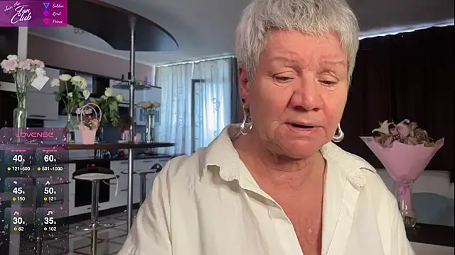 roxana brooks online show from March 19, 2025, 2:13 pm