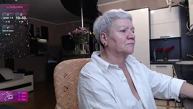 roxana brooks online show from November 16, 2025, 2:11 pm