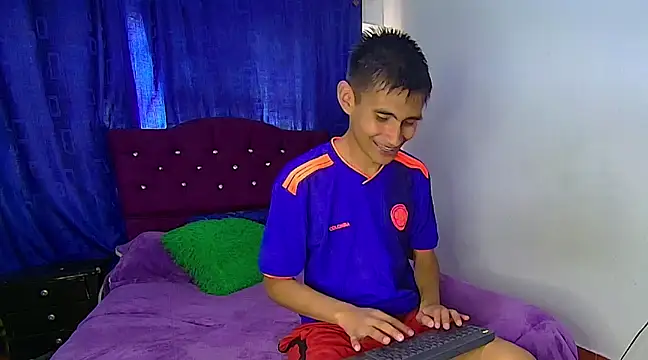 maikinol sexy online show from March 2, 2025, 7:56 pm