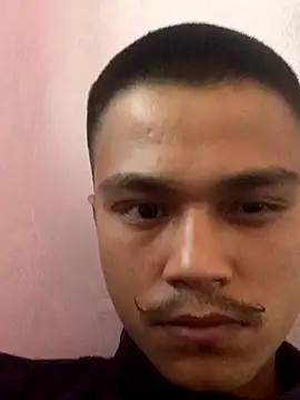 Hullax online show from December 15, 2025, 10:08 am