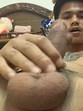 Hullax online show from March 7, 2026, 4:37 pm