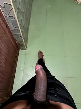 Snapshot of yo19boy chatting on December 5, 2025, 8:45 am yo19boy online show from December 5, 2025, 8:45 am